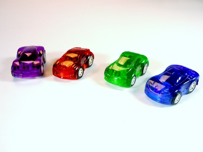 Sportwagen mit Rückzug 4 Farben  ca 5,5cm